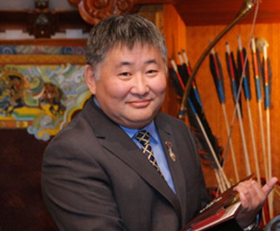 Б.Цэнддоо:Уран бүтээл туурвих гэдэг тэрхүү уран бүтээлээ бизнес болгох зорилготой